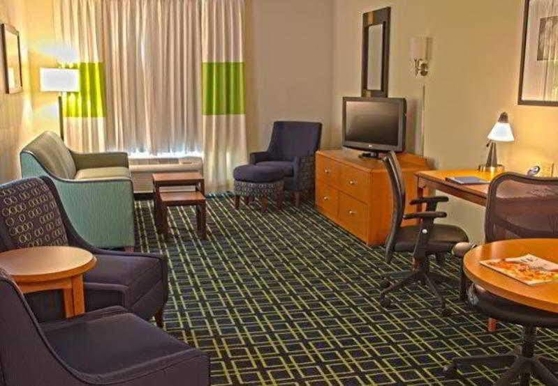 Fairfield Inn & Suites By Marriott Charleston Airport/Convention Center North Charleston Kültér fotó